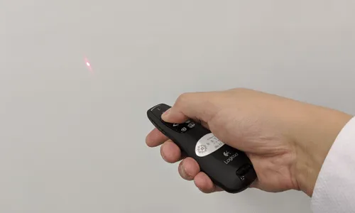 レーザーポインター