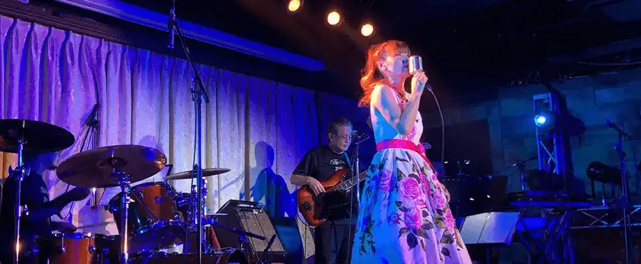 プロ仕様の音響照明完備。素敵なひと時を彩らせていただきます。